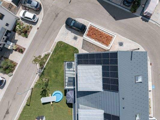 PV-Anlage + Südgaube 