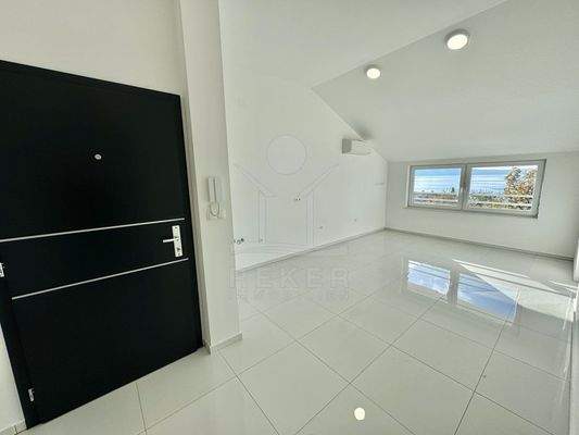 2. Obergeschoss: Wohnung 2 mit Meerblick