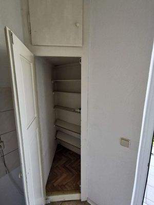 Einbauschrank in Küche