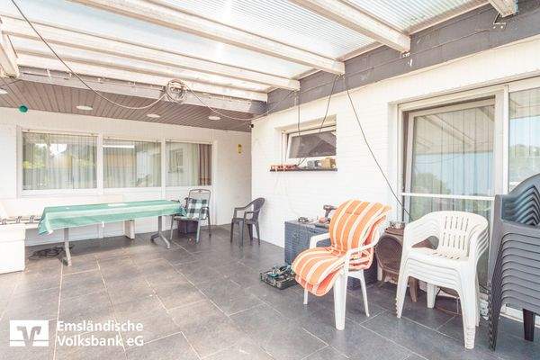 Überdachte Terrasse