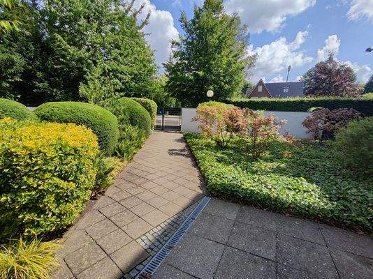 Hauseingangszuwegung