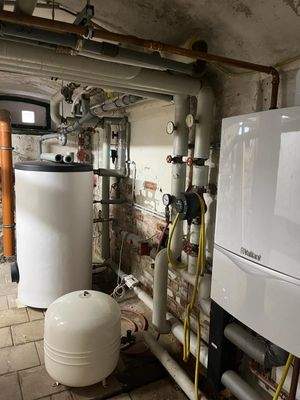 Heizungsanlage mit Warmwasseraufbereitung