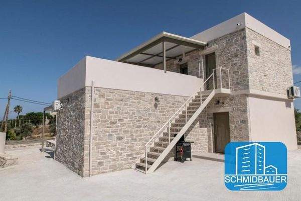 Kreta, Pitsidia: Villa mit Blick auf den Strand von Komos zu verkaufen