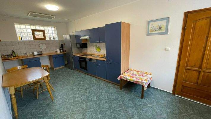 416766881_861272432405571_4939198704910543924_n má