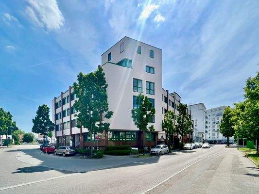 TOPP-Bürostandort mit S-Bahn/Omnibus/TG-Plätze