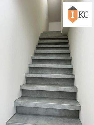 Treppe zum DG