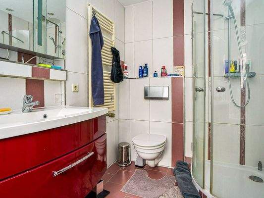 Badezimmer 1 mit Dusche