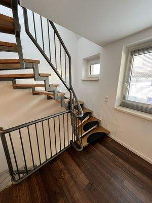 Aufgang ins 2.Oberegschoß0