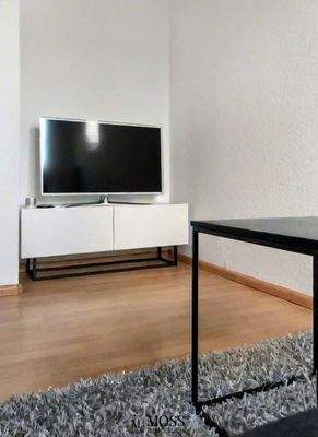 Zimmer II TV Nische 