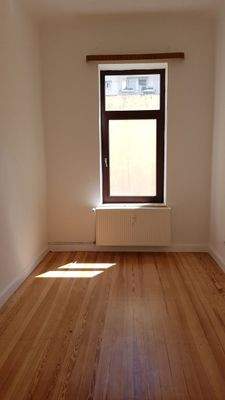 Schlafzimmer (EG m.)