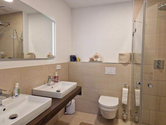 Badezimmer - Vergleichsfoto