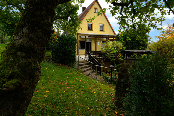 Hausansicht vom Garten