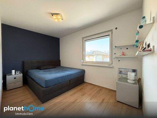 Schlafzimmer ca. 11.27 m2