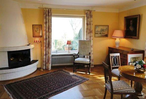 Wohnzimnmer mit Kamin