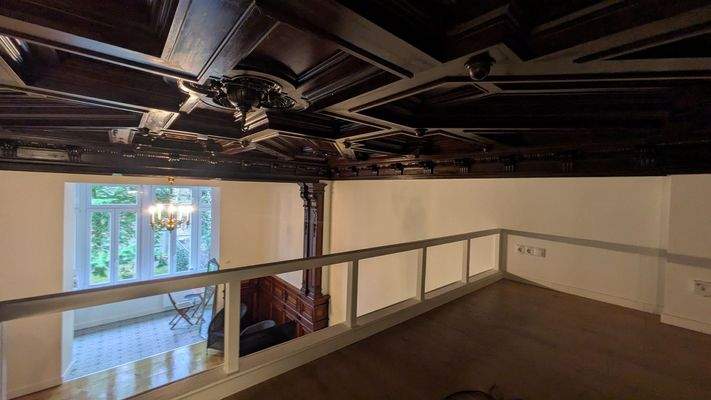 Schlaffläche auf dem Bad möglich