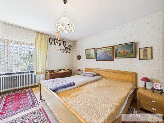 CAM04062G0-PR0033-STILL019