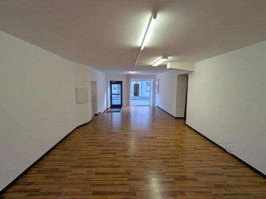 Großzügiger Raum Nr. 1