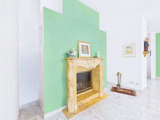 Villa mit Parkgrundstück und Pool in Beaumarais