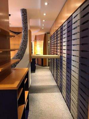 Verkaufsraum Schubladen