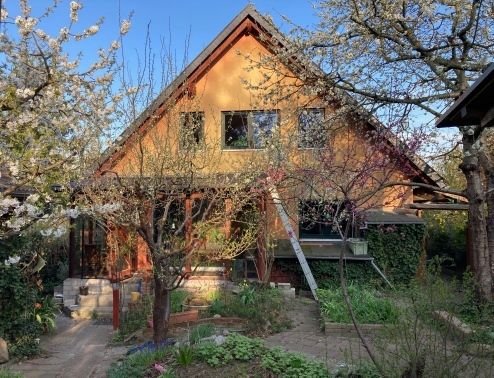 Blick vom Garten zum Haus.jpg