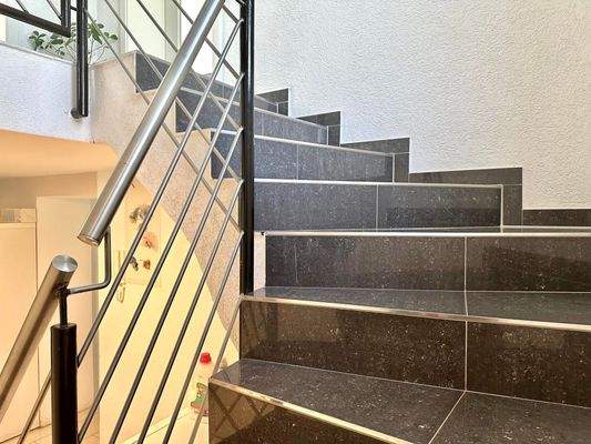 Treppe vom Souterrain ins Erdgeschoss
