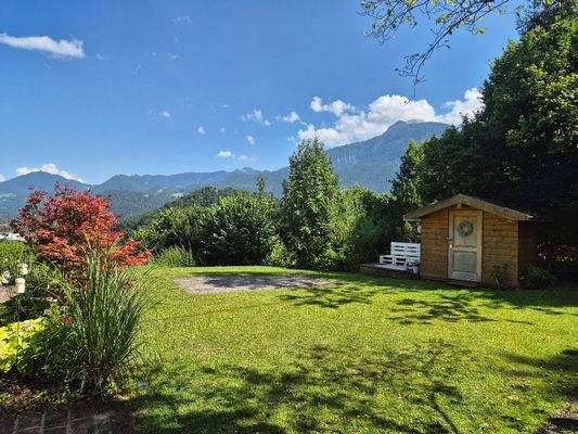 gepflegter Garten mit Traumaussicht....