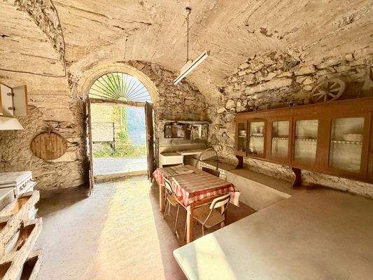 RO_1056_TERRA_ITALIA_IMMOBILIEN_REAL_ESTATE_STORAG