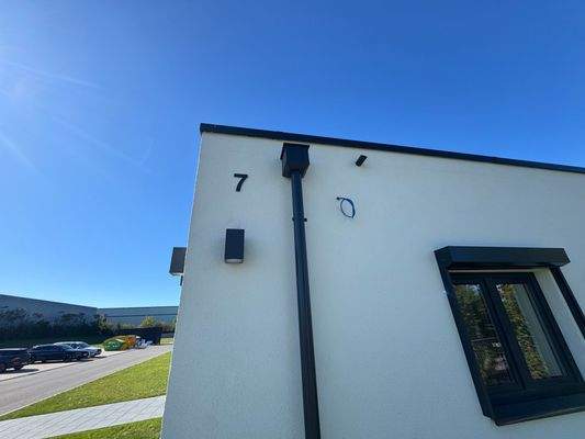 Außenansicht Bürotrakt (8).JPG