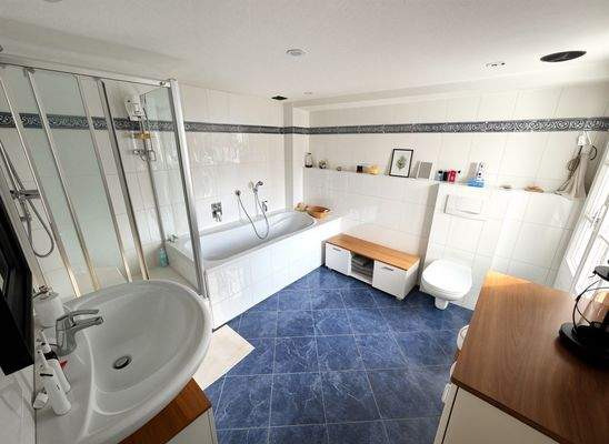 IMG_7805 - (KI generiert)