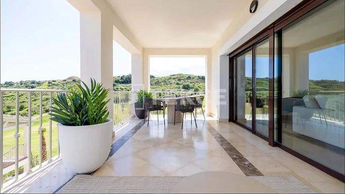 Townhouses in Estepona with Exclusive Pools and Gardens