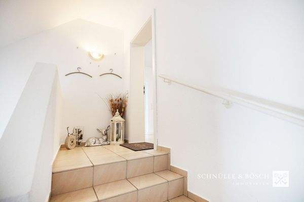 Das Haus hat insgesamt drei Wohneinheiten