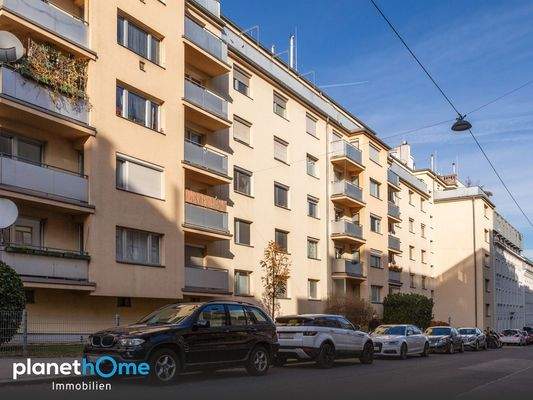 Hausansicht Strassenseitig