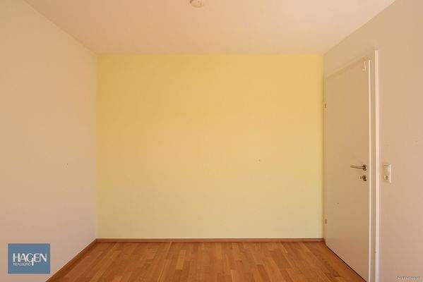 Kinderzimmer oder Büro_1