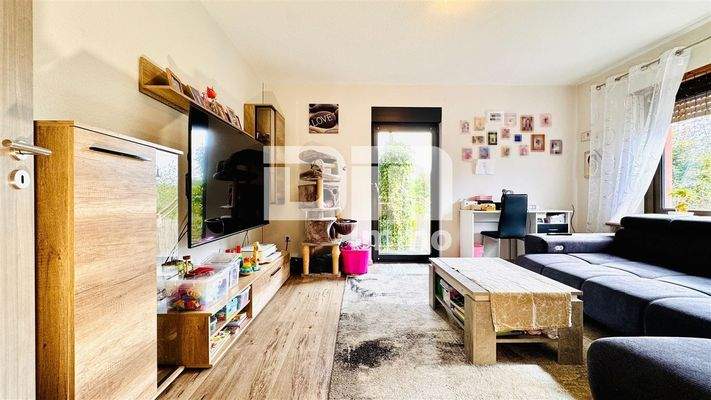 WE1 EG Wohnzimmer / Zugang Terrasse