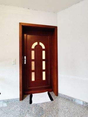 Wohnungstür