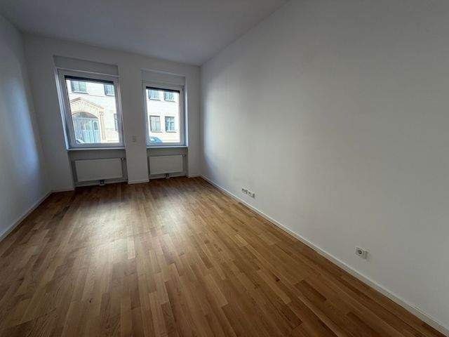 Schöne 3-Zimmerwohnung mit EBK, Terrasse u. Garten zu vermieten! - Foto 1