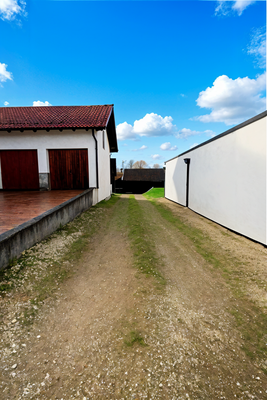 Zufahrt für die Nachbargrundstücke.png