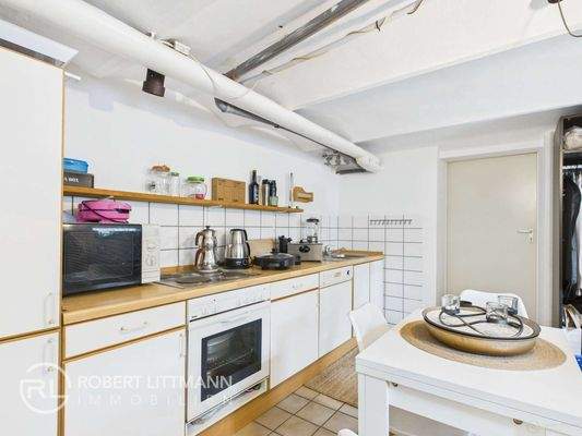 CAM04259G0-PR0083-STILL016