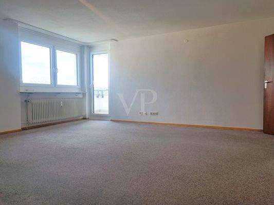 Wohnbereich mit Zugang Balkon