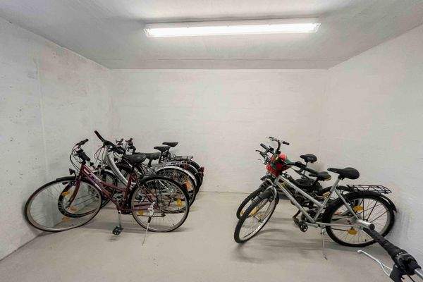Fahrradabstellraum10
