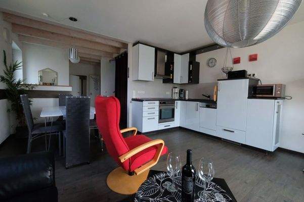 BCFC6A6A-8D2E-44FD-B5AA-49FF7622EED5-8432-000009E2D31359EC