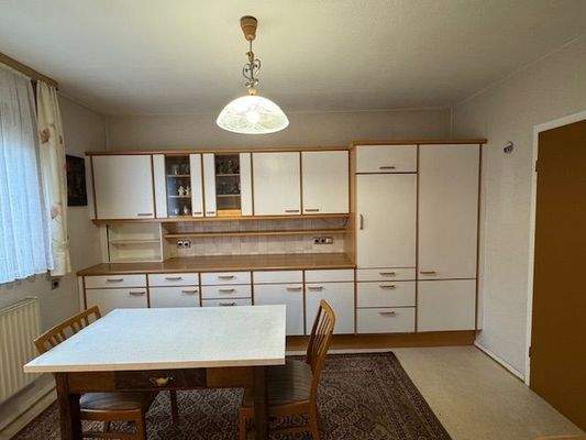 Blick vom Esszimmer zur Küche