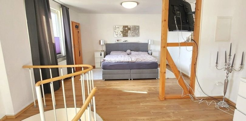 MAISONETTE-WOHNUNG 1.OG