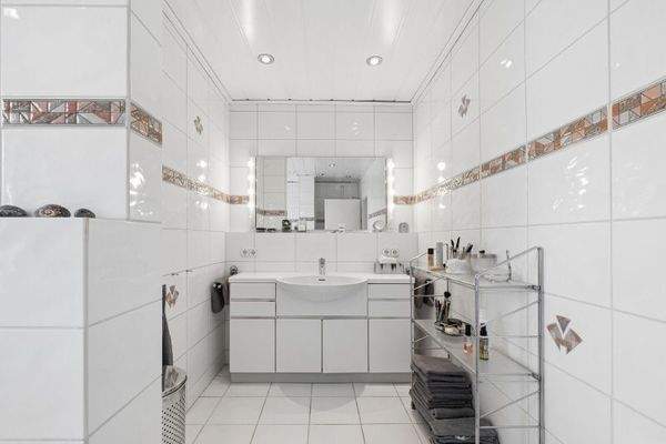 Großzügig und hell