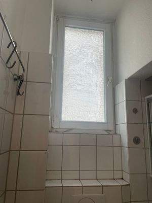 Helles Badezimmerfenster