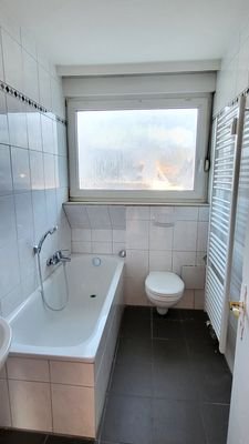 Bad mit Wanne