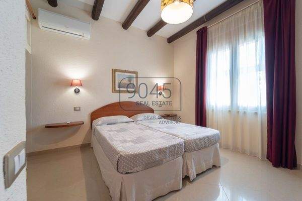 Prestige-Immobilie mit Gästehaus und weitläufigem Grundstück im Süden Sardiniens