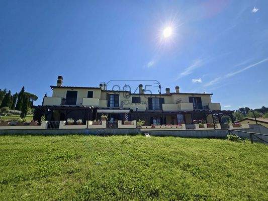Charmantes Reihenhaus mit toskanischem Lebensgefühl mit Meerblick in Guardistallo