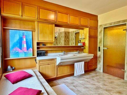 Hauptwohnung: Badezimmer Master-Schlafzimmer