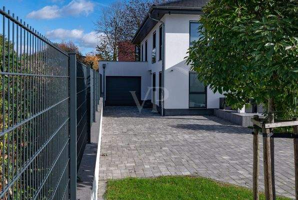 Ansicht, Zufahrt Garage